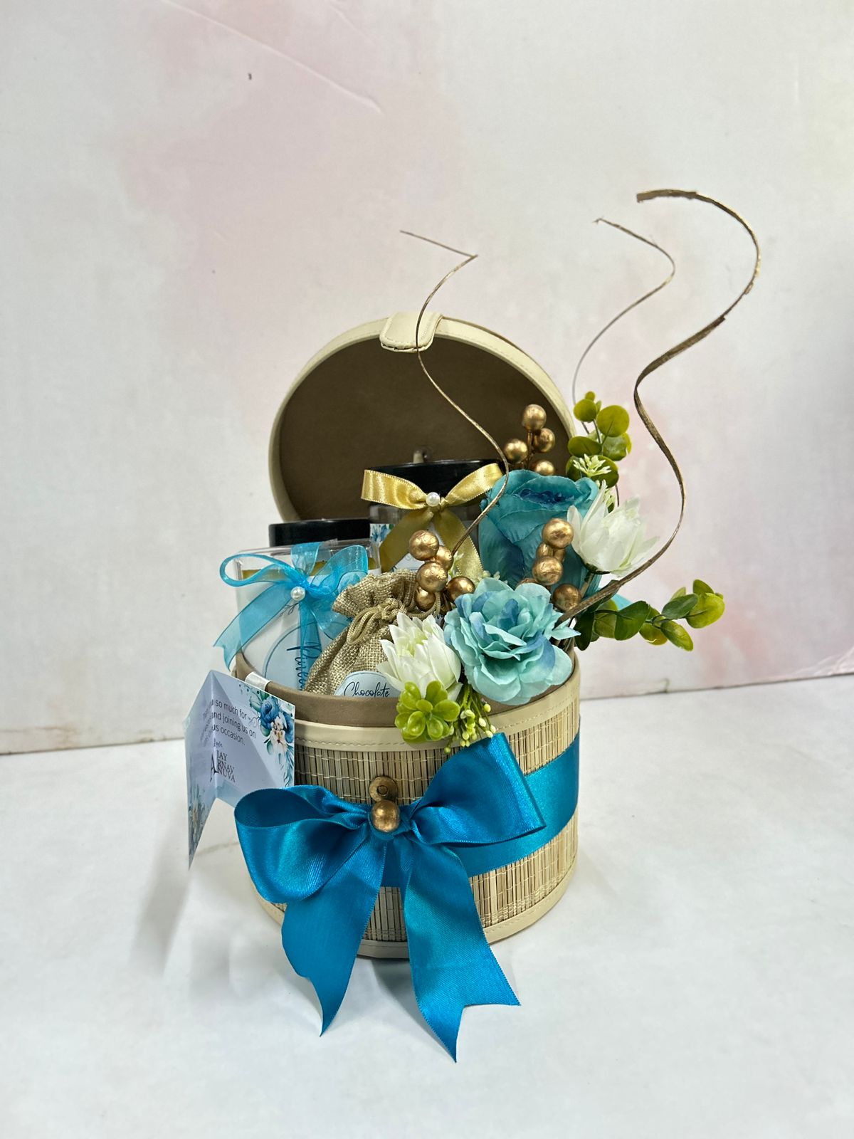 Luxe Romance Basket