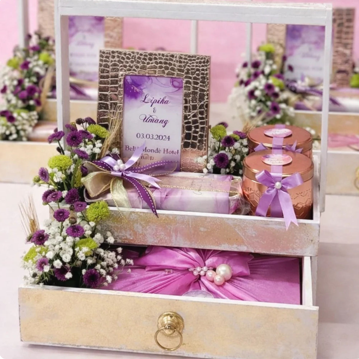 Custom Gift Boxes