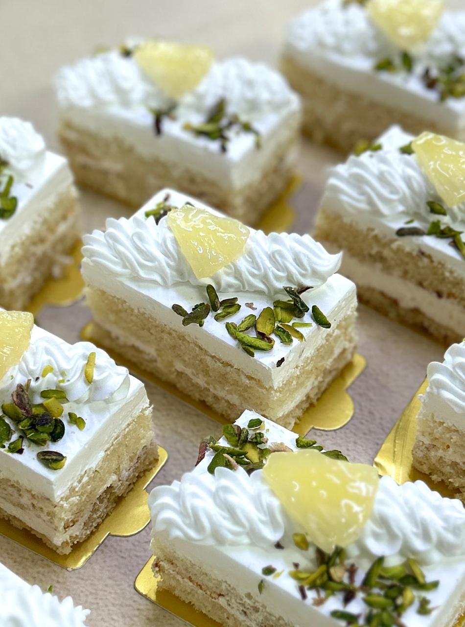Cake Slices/Pastries